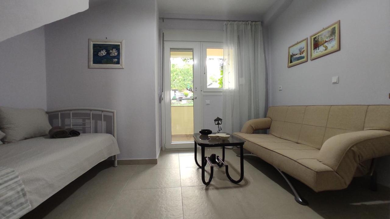 Asterias Maisonette & Apartments Kariani ภายนอก รูปภาพ