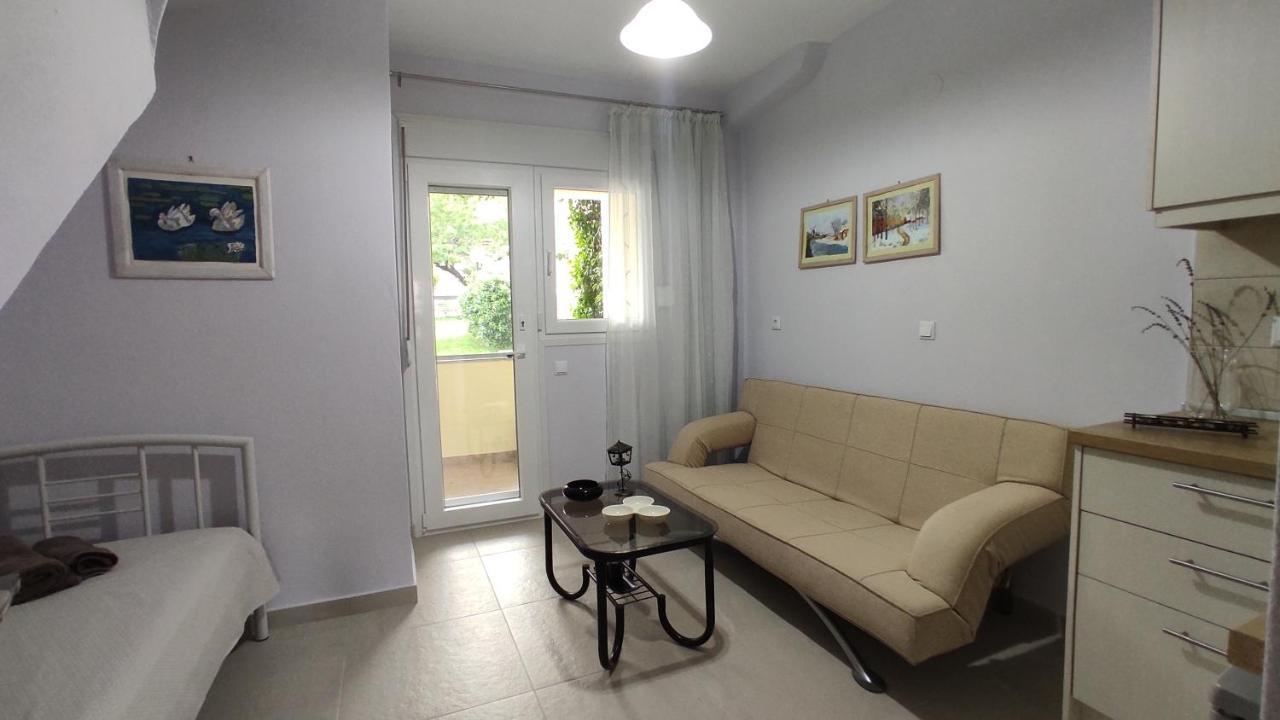 Asterias Maisonette & Apartments Kariani ภายนอก รูปภาพ